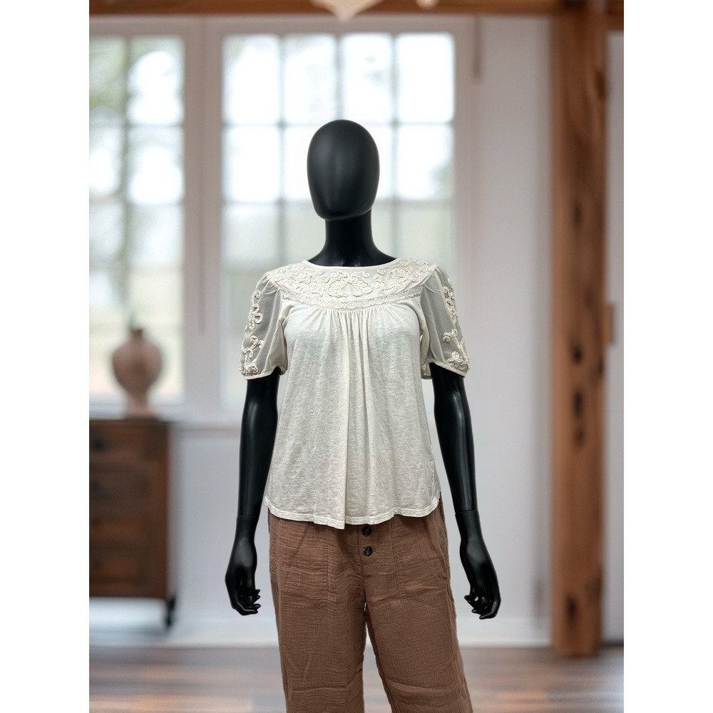 Anthropologie Cream Embroidered Puff Sleeve Blouse Top 100% Cotton Body
